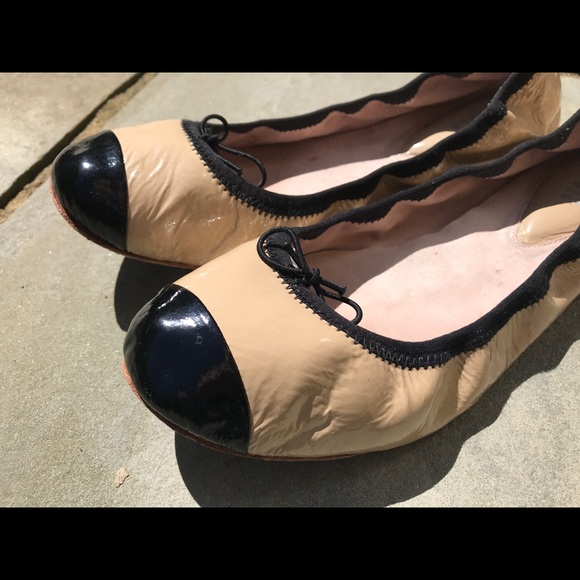 Bloch Patent Leather Flats  Beige/Blk 8